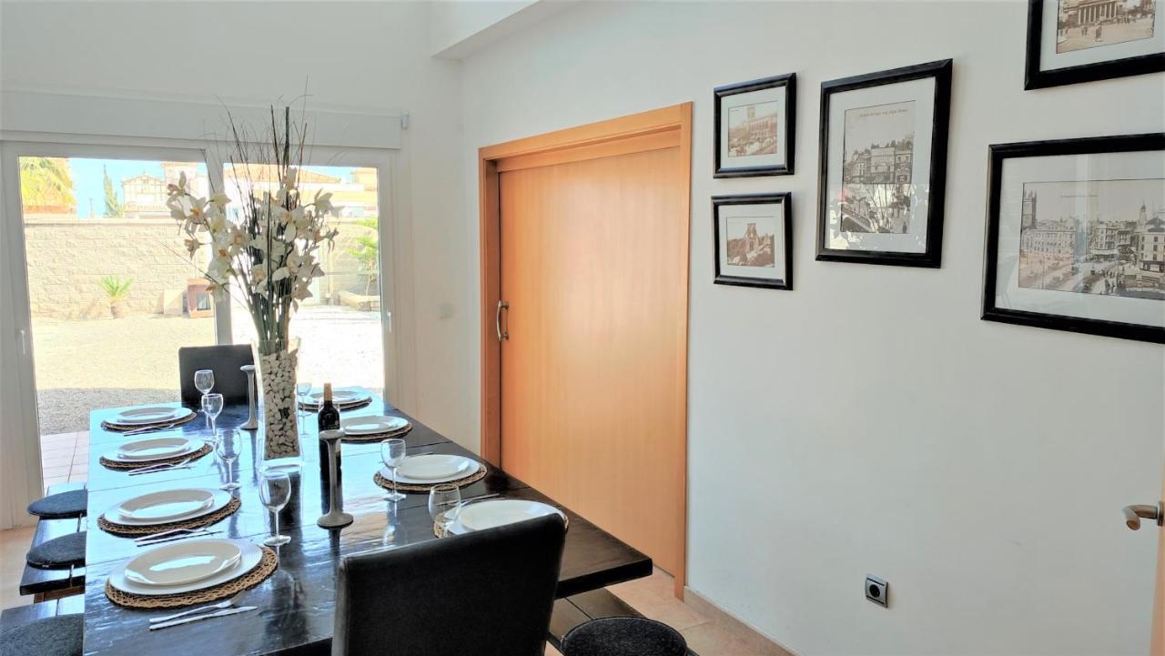 5 Bedrooms Private House 300M From Beach Roquetas de Mar Kültér fotó
